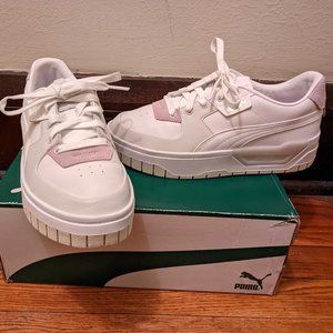 New White Puma Sneakers Women 8.5 (EU 39)